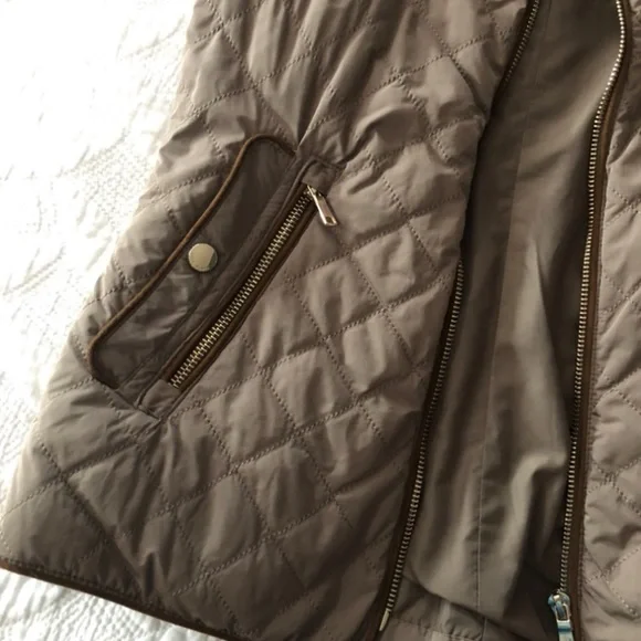 Zara Quilted Vest - Picture 5 of 7